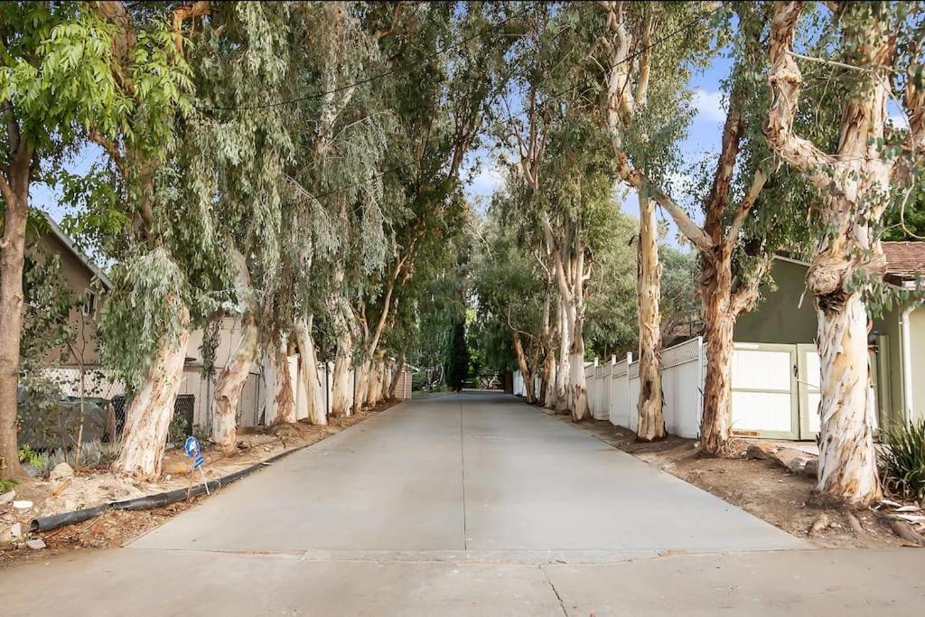 Pacific Dreams At Woodland Hills - 8 Bedroom With Pool & Hot Tub * Los Angeles