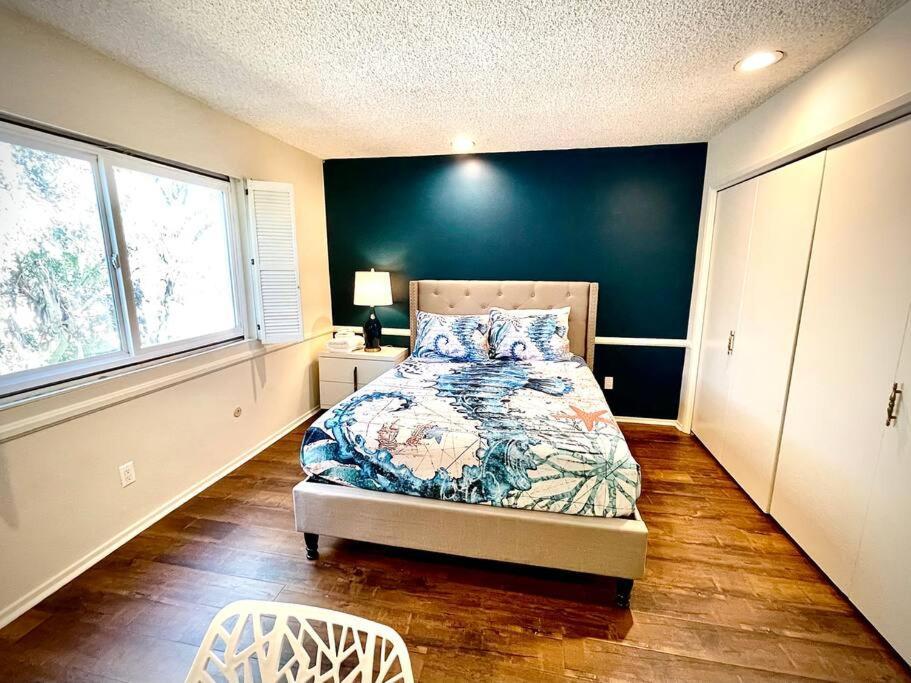 Pacific Dreams At Woodland Hills - 8 Bedroom With Pool & Hot Tub Hébergement de vacances